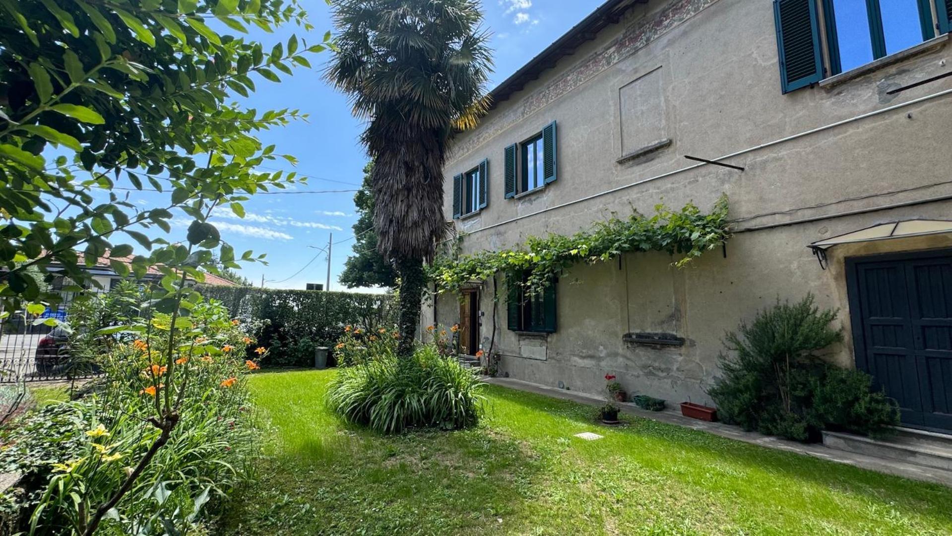 Curt Da Beta - Casa Vacanze Con Giardino, In Corte Del XVIII Secolo Malnate Exterior foto